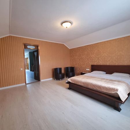 Ник Аэро Hotel คาร์คิฟ ห้อง รูปภาพ