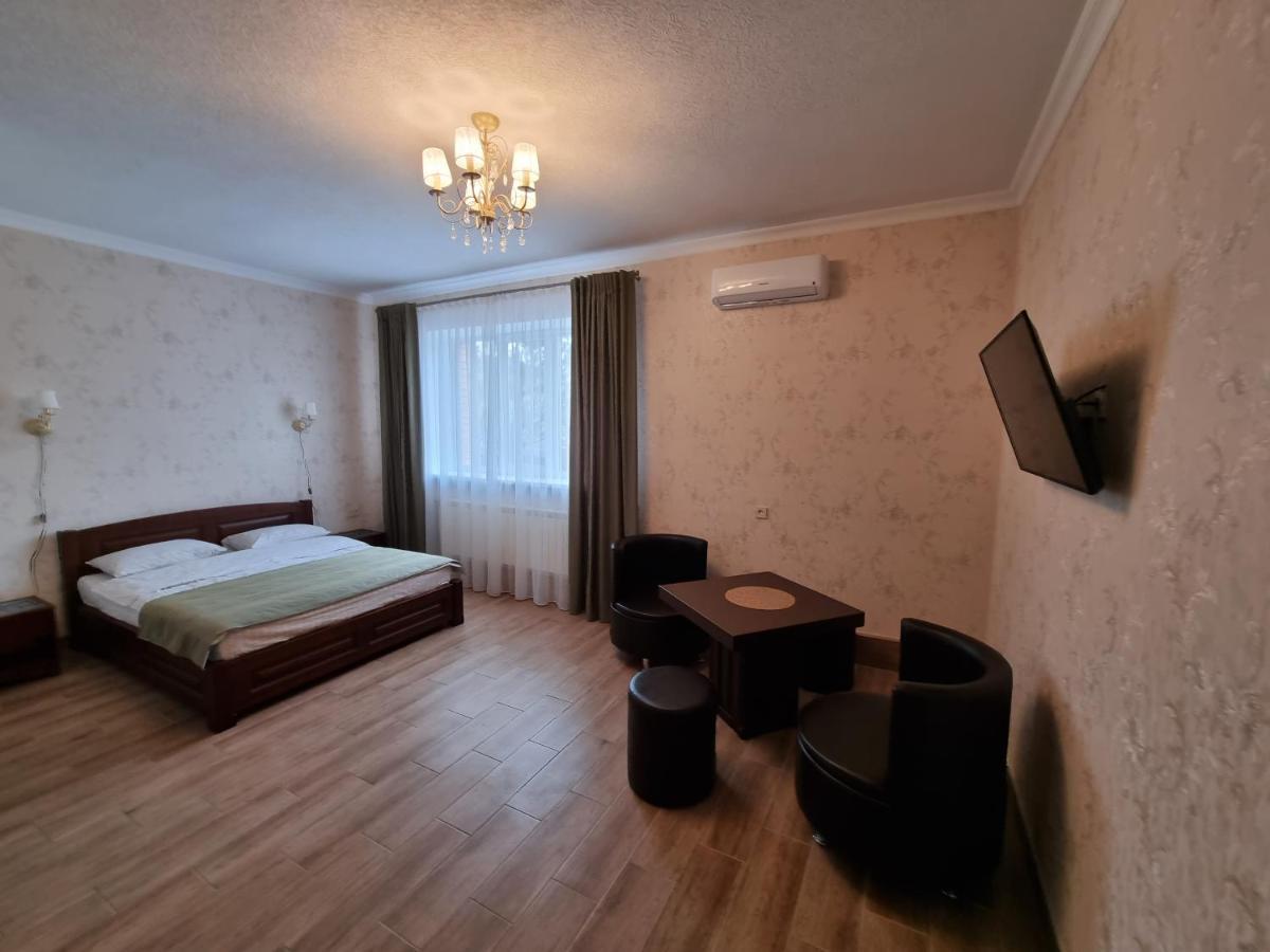 Ник Аэро Hotel คาร์คิฟ ภายนอก รูปภาพ