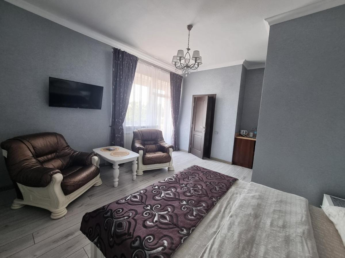 Ник Аэро Hotel คาร์คิฟ ภายนอก รูปภาพ